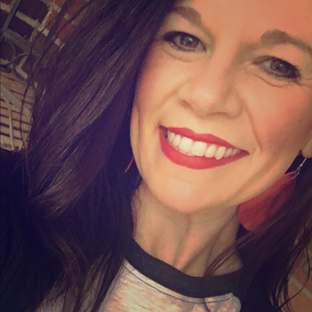 Meet your Posher, Amy